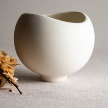 Load image into Gallery viewer, Crystalline White Matte Globe Vessel
