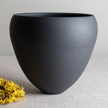 Load image into Gallery viewer, Black Porcelain Vessel 4
