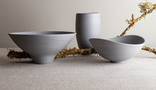 Load image into Gallery viewer, Light Grey Porcelain Set of Vessels