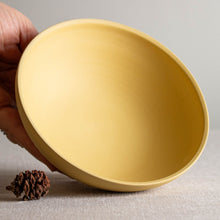 Load image into Gallery viewer, Deep Yellow Footed Vessel