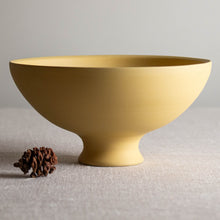 Load image into Gallery viewer, Deep Yellow Footed Vessel
