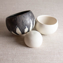 Load image into Gallery viewer, Wobble pots, set of 3