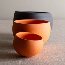 Load image into Gallery viewer, Set of 3 Wobbles in Dark Grey and Orange Porcelain