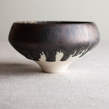 Load image into Gallery viewer, Bronze and White Vessel 6
