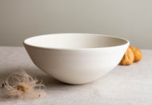 Load image into Gallery viewer, Crystalline White Matte Geo bowl