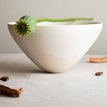 Load image into Gallery viewer, Crystalline White Matte Bowl