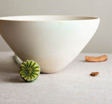 Load image into Gallery viewer, Crystalline White Matte Bowl