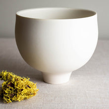 Load image into Gallery viewer, Crystalline White Matte Vessel