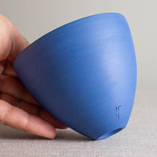 Load image into Gallery viewer, Blue Porcelain Vessel 4
