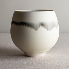 Load image into Gallery viewer, Manganese Line Series Vessel 8
