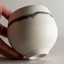 Load image into Gallery viewer, Manganese Line Series Vessel 8
