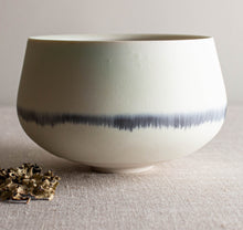 Load image into Gallery viewer, Manganese Line Series Vessel 3
