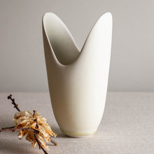 Load image into Gallery viewer, Vessel with Deeply Carved Rim in Matte Ivory
