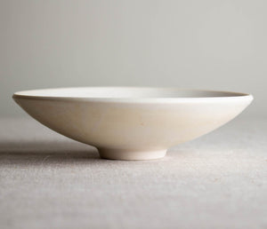 Crystalline White Matte Bowl with Kintsugi-Style Gold Accent