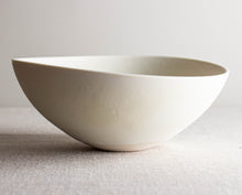 Load image into Gallery viewer, Matte White Vessel with High and Low Rim
