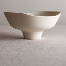 Load image into Gallery viewer, Crystalline White Matte Vessel with Carved Rim
