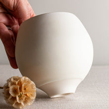 Load image into Gallery viewer, Rounded Vessel in Crystalline White Matte
