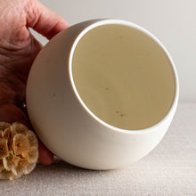 Load image into Gallery viewer, Rounded Vessel in Crystalline White Matte
