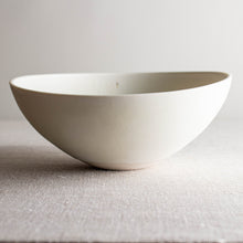 Load image into Gallery viewer, Matte White Vessel with High and Low Rim
