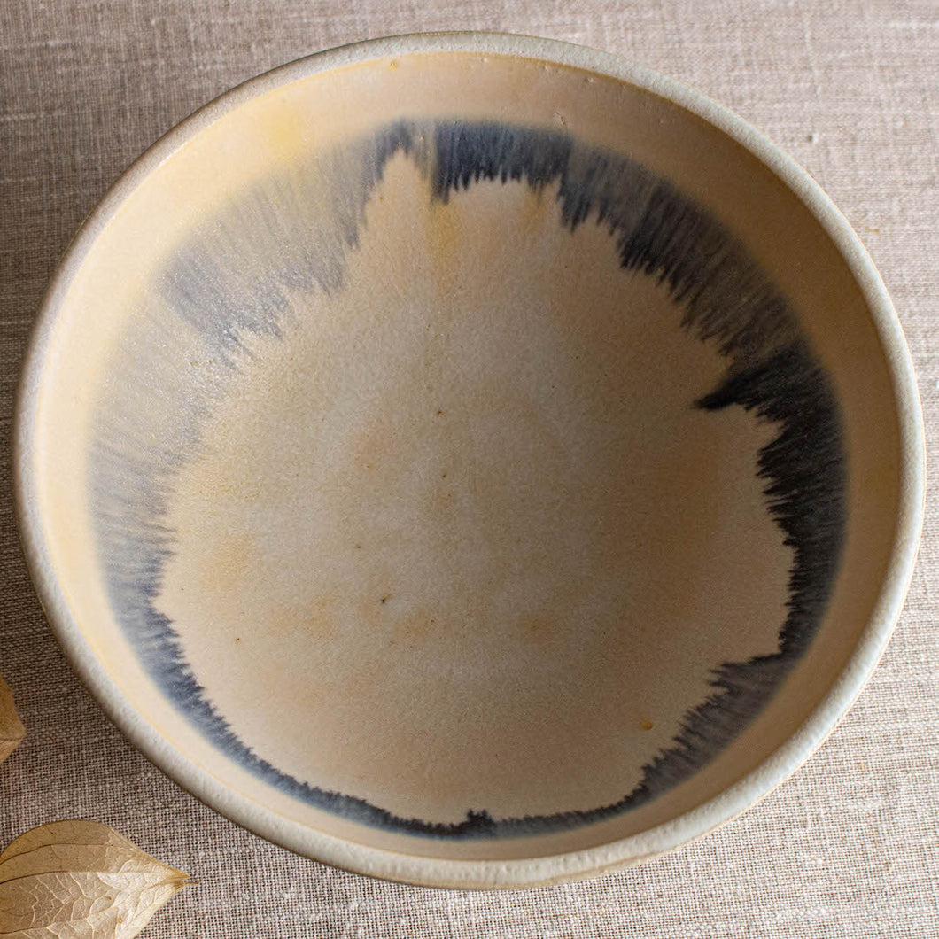 Deep Yellow Porcelain with Dripping Manganese Lines