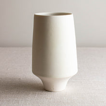Load image into Gallery viewer, Vase Form in Crystalline White Matte
