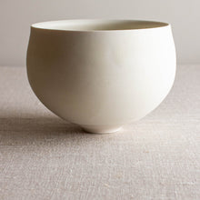 Load image into Gallery viewer, Rounded form in Matte Ivory Glaze
