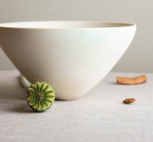 Load image into Gallery viewer, Crystalline White Matte Bowl
